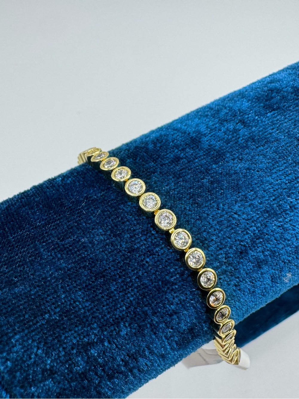 14k 4ct Solitaire Bezel Bracelet